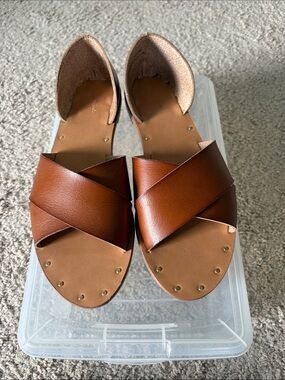Womens Brown Leather Crisscross Sandals